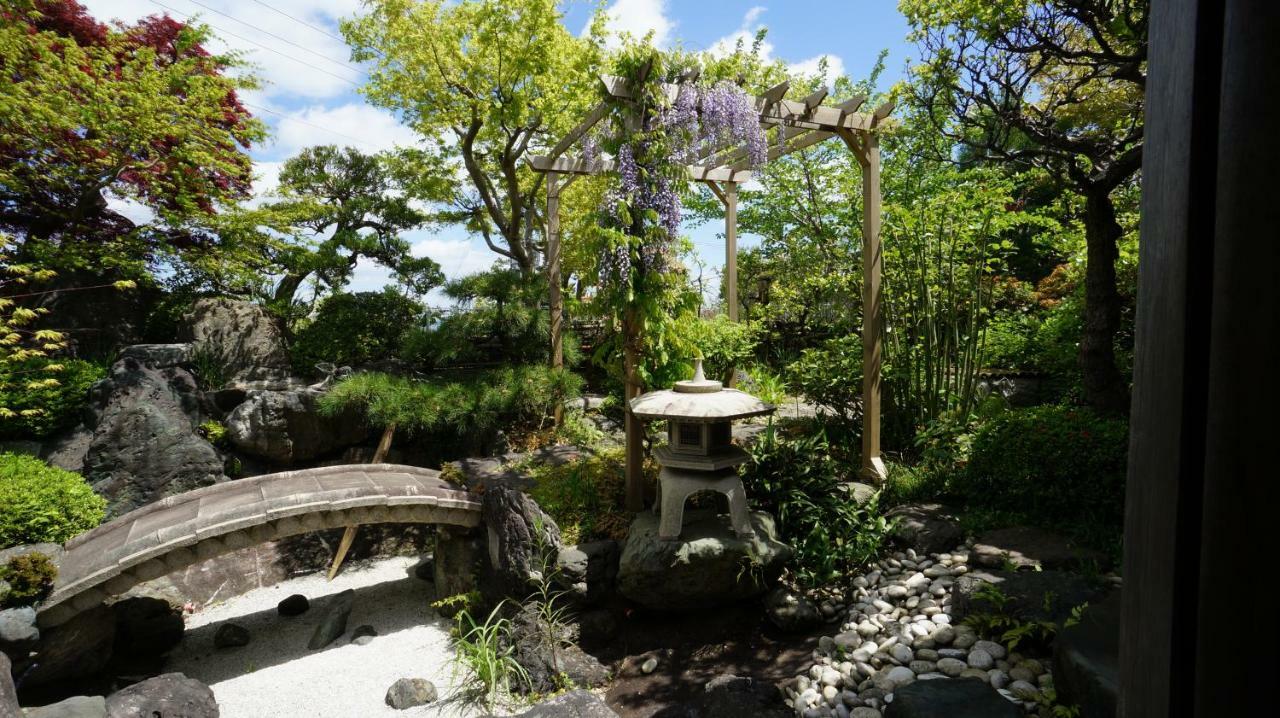 Atelier Bee'S Knees Bed & Breakfast 生駒市 エクステリア 写真